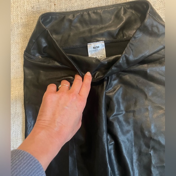 Black Faux Leather Leggings - Picture 2 of 3